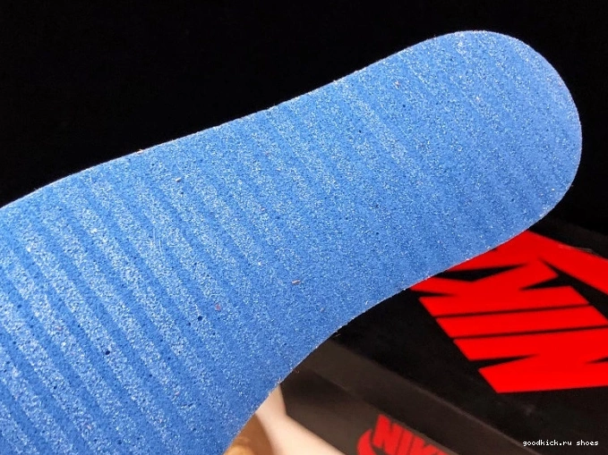 Rep of the OG Jordan Retro 1 Rookie 555088-700 High Year Air 0704